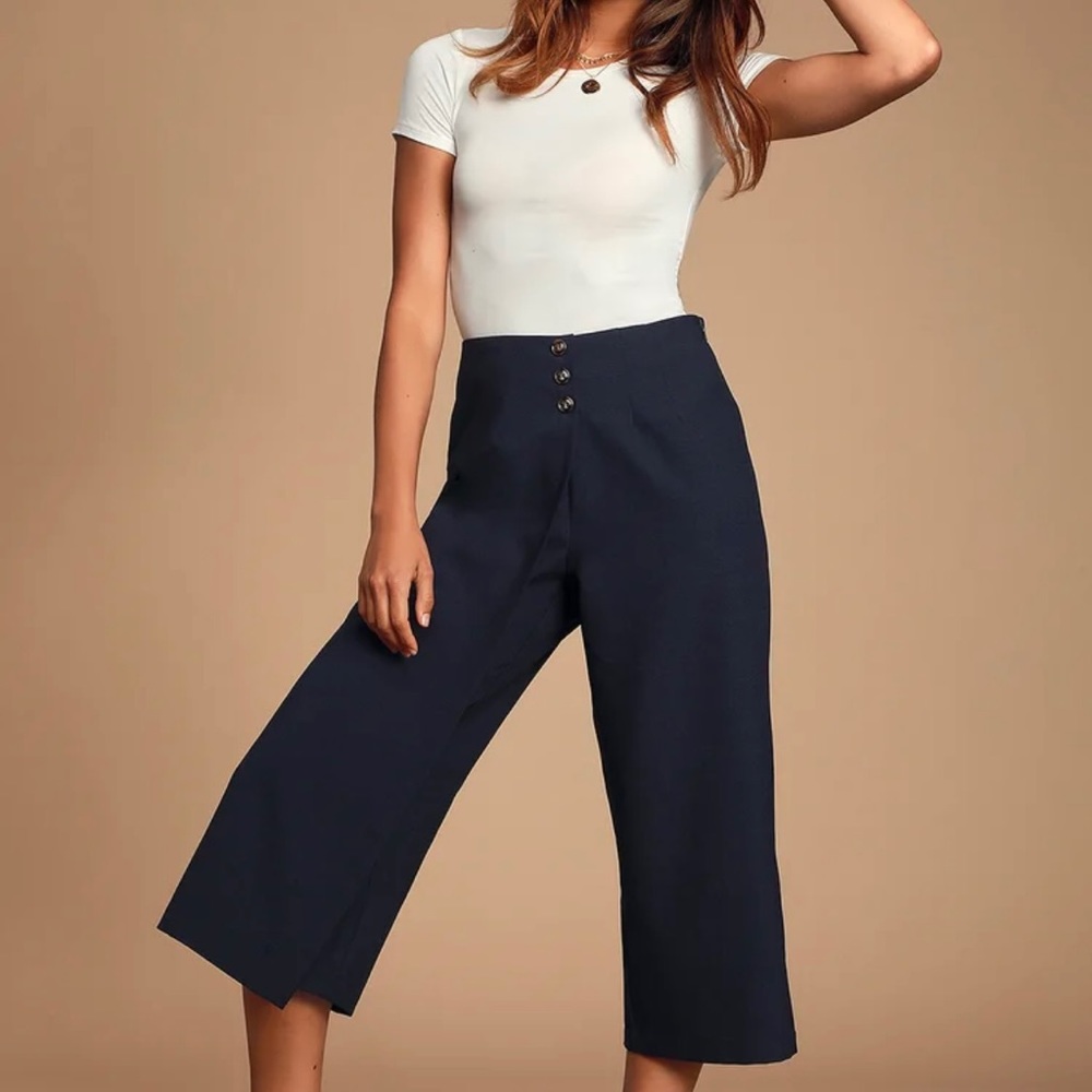 Curiosity Navy Blue Wide-Leg Cropped Pants - S